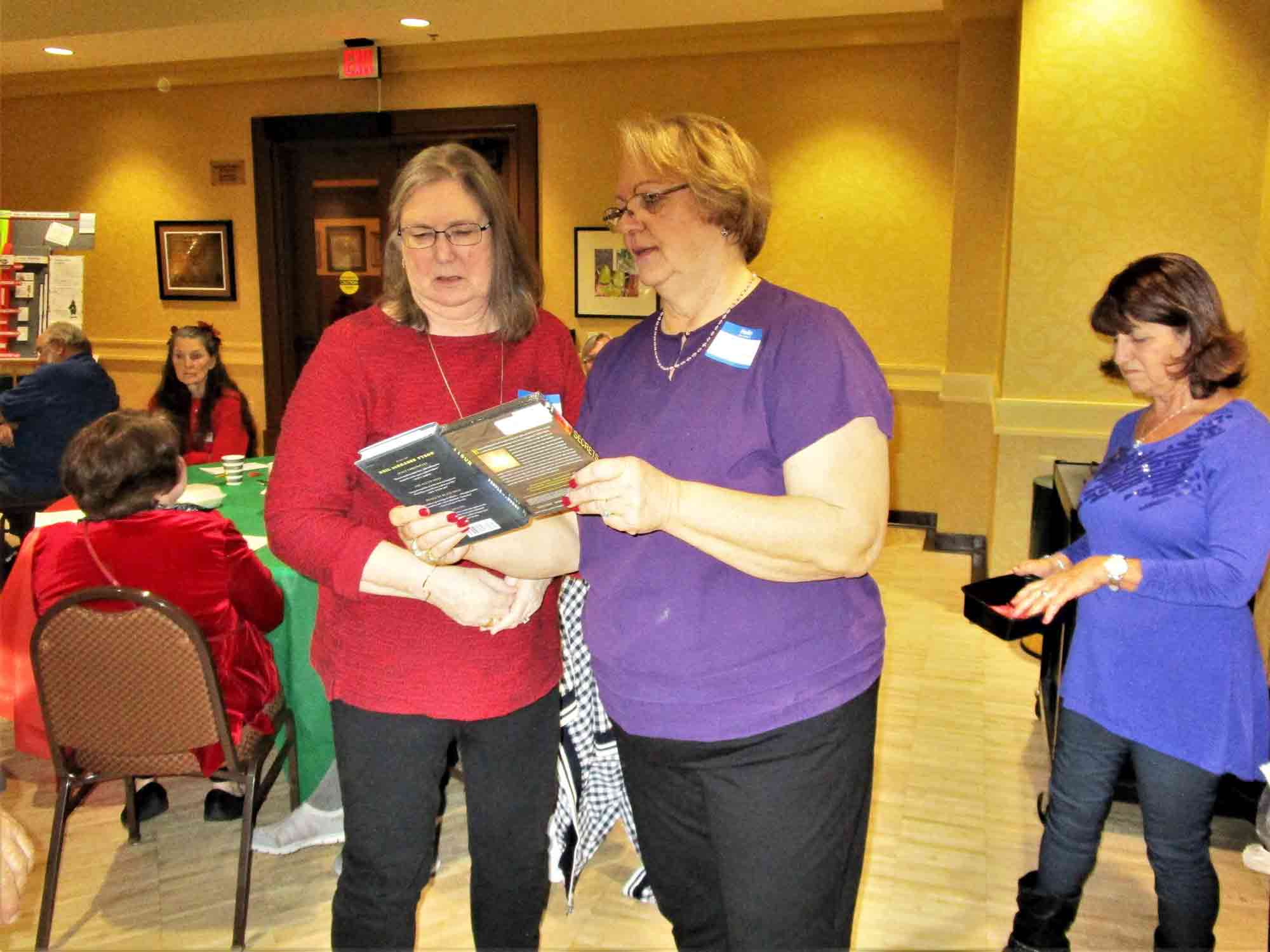 2018
                          Dec Holiday Luncheon
